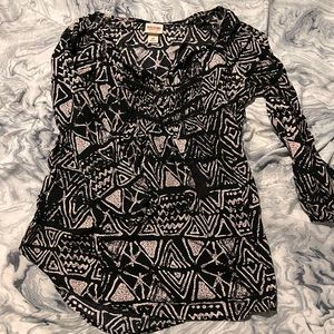 Cute comfy shirt with frills